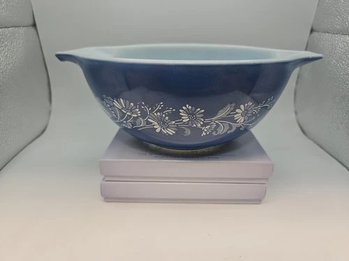 New ListingPYREX Blue Colonial Mist Cinderella Mixing Bowl #442 1.5 QT