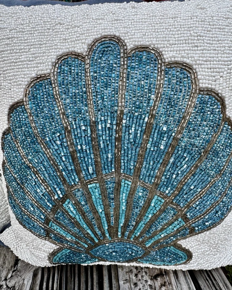 Набор из 2 пляжных подушек Coastal Look из бисера с морскими ракушками бирюза/белый - Изображение 3 из 4