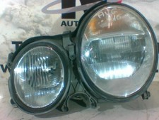 Feu avant (phare) Mercedes 210