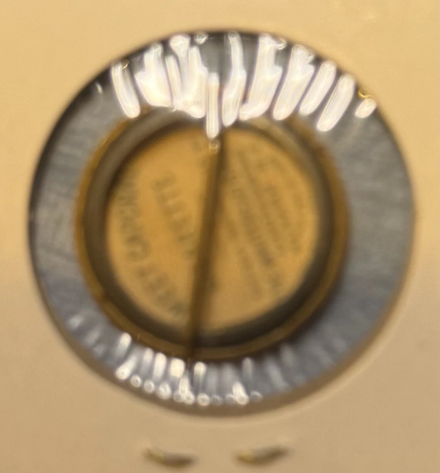 Botón Pinback Sweet Caporal Cigarettes (N) Foto 2 de 4