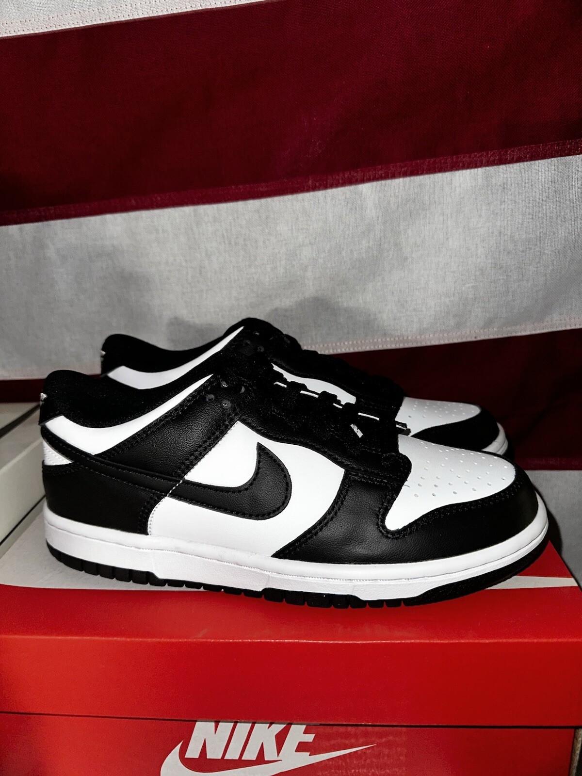 Nike Panda Dunks