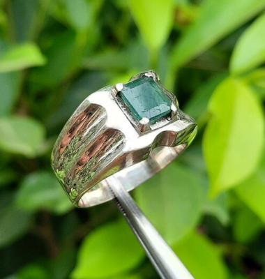 Natural Emerald Stone Ring Rare Sawat Emerald Gem Silver 925 Ring