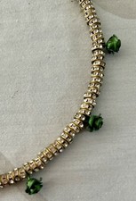 Vintage ROSA TEMPLIN Collier mit grünen Röschen und Strass besetzten Ringen.