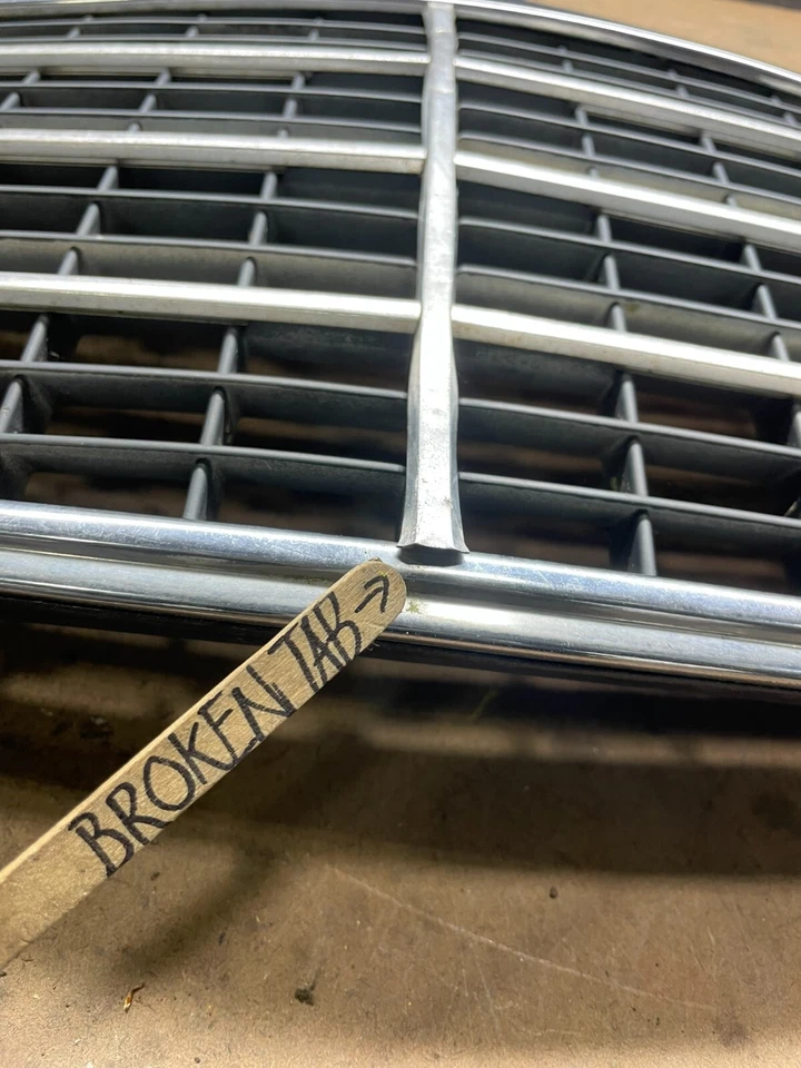 Mercedes-Benz W140 S600 S500 S320 1994 a 1998 parrilla superior delantera fabricante de equipos originales m5177 Foto 4 de 4