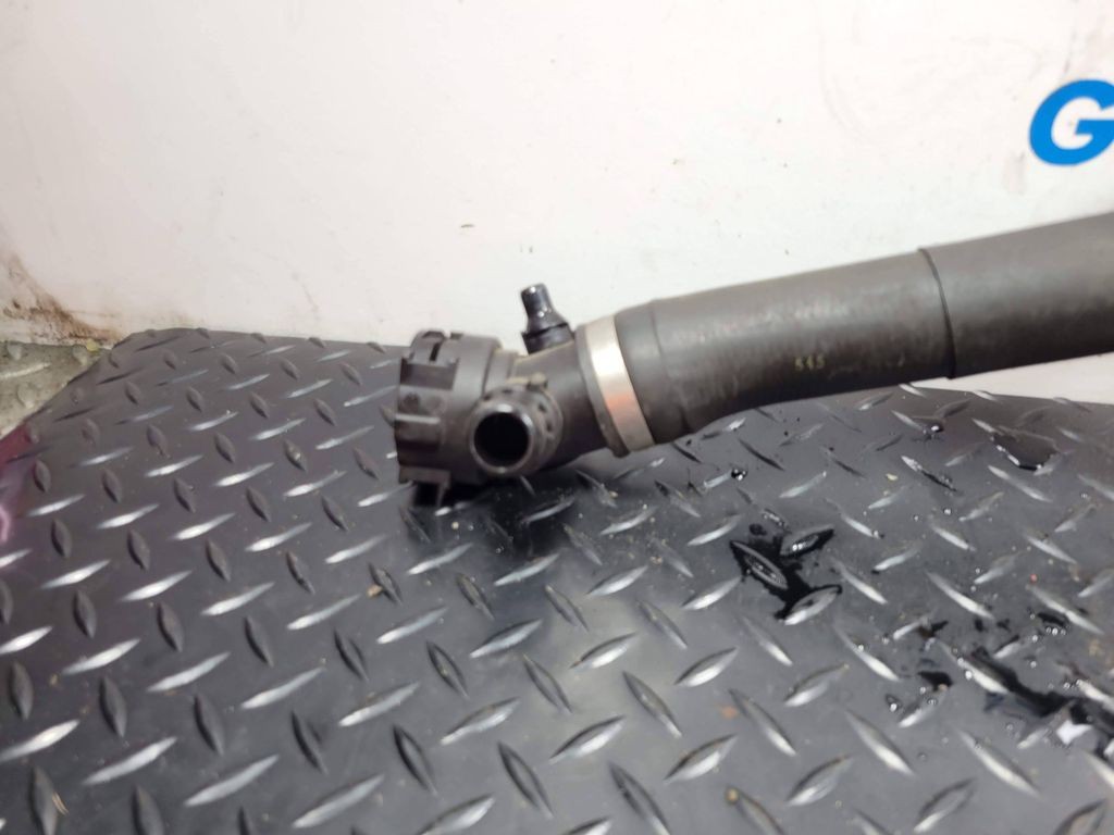 BMW 1 F20 F21 2015 Diesel engine water coolant pipe hose 8514077 LIQ354