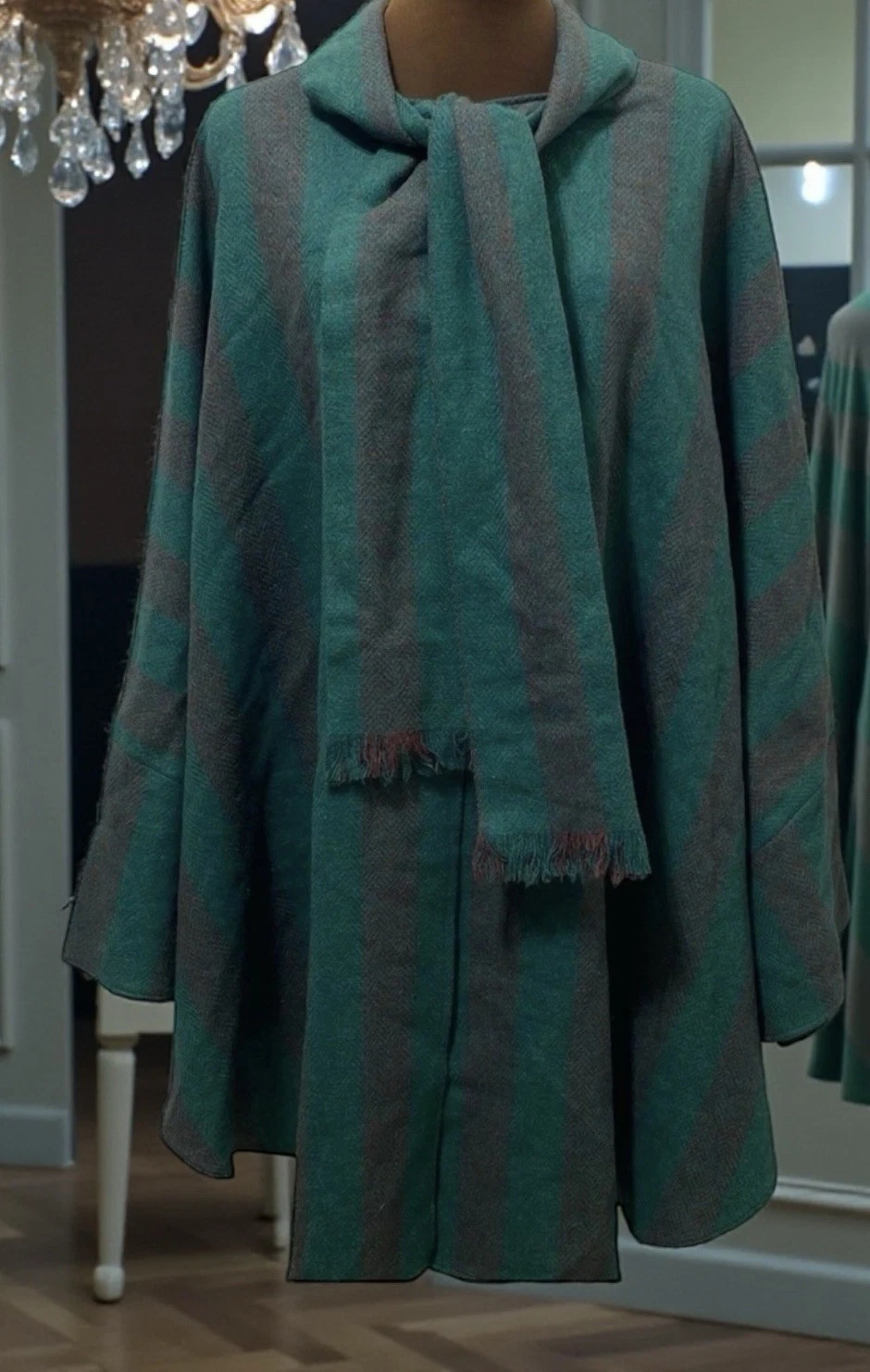 Triona Design Donegal Trisha 100% Wool Cape Poncho Made In Ireland Lagan Look