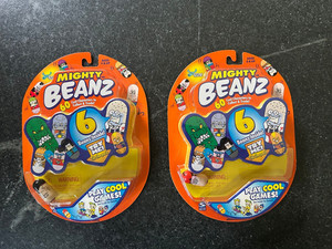 Lot 2 Vintage 2003 Original Series Mighty Beanz Unopened Packs Brawl Ring Master