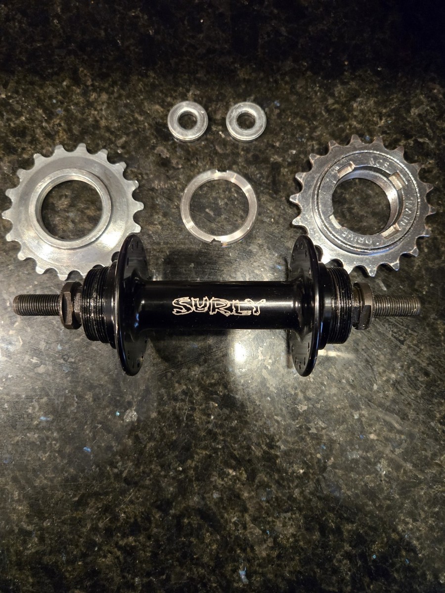 新品未使用ONYX DTswissリアハブ 135mm surly 新品未使用ONYX DTswiss