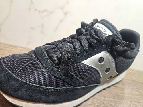 Saucony Men’s Low Top Lace-Up Athletic Sneakers Black/Silver Solid Rubber