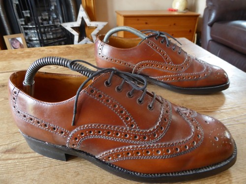 mens SAVILLE ROW wingtip brogues - size 