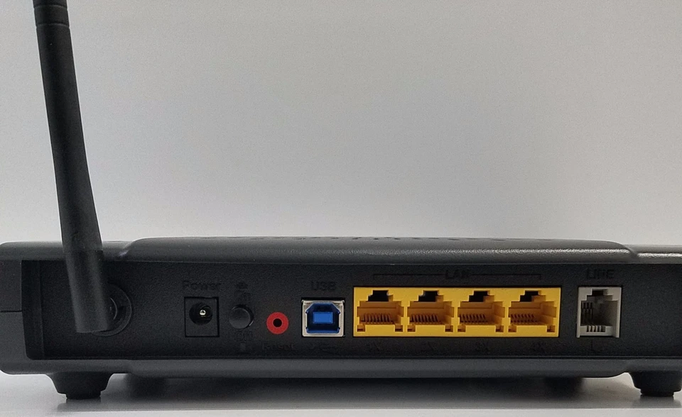 Comtrend ROUTER WIRELESS 16.5VAC 850MA MODEL CT-5361T - Image 2 of 4