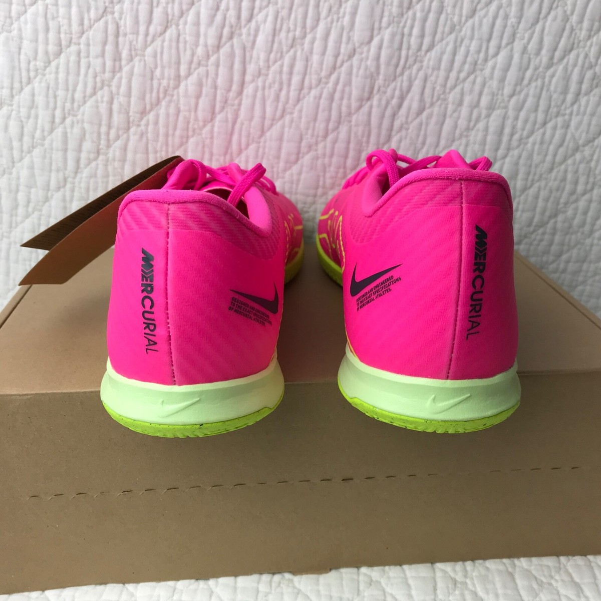 Size 11 Nike Zoom Mercurial Vapor 15 Academy IC Pink Blast (DJ5633-605) Indoor Nike Zoom Mercurial Vapor 15 Academy FG/MG - SoccerWorld  main image 2