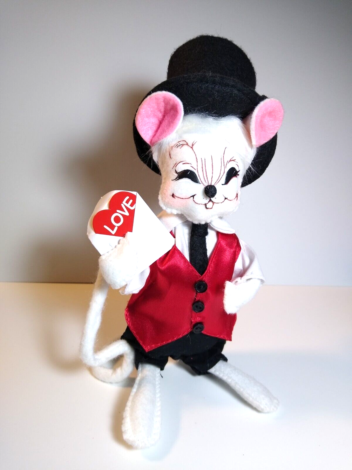 ANNALEE Valentines Dressed Male Mouse Top Hat Vest 2017 Anthropomorphic Doll 7