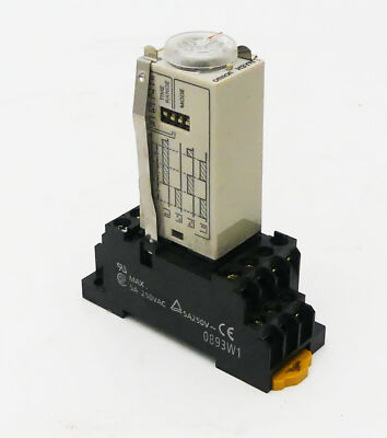 Omron H3YN-4 Zeitrelais AC250V DC30V -used-