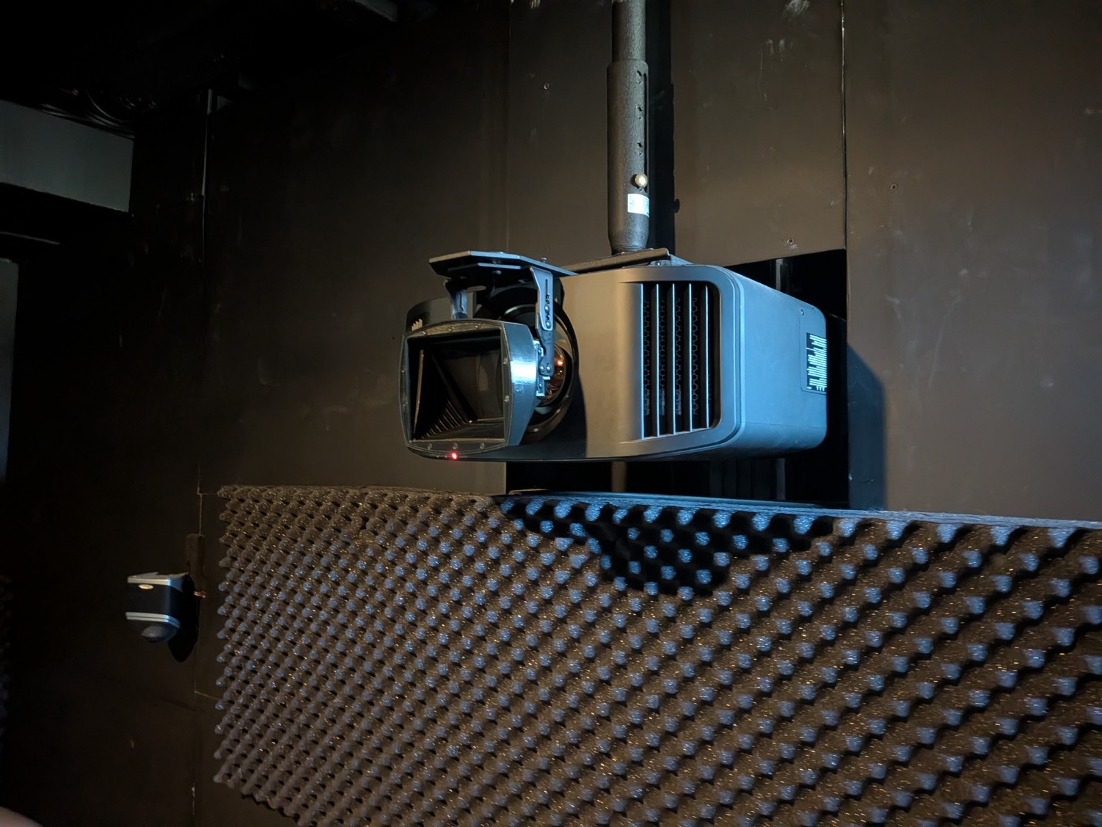 JVC DLA-NX7 2160p D-ILA Home Projector - Black