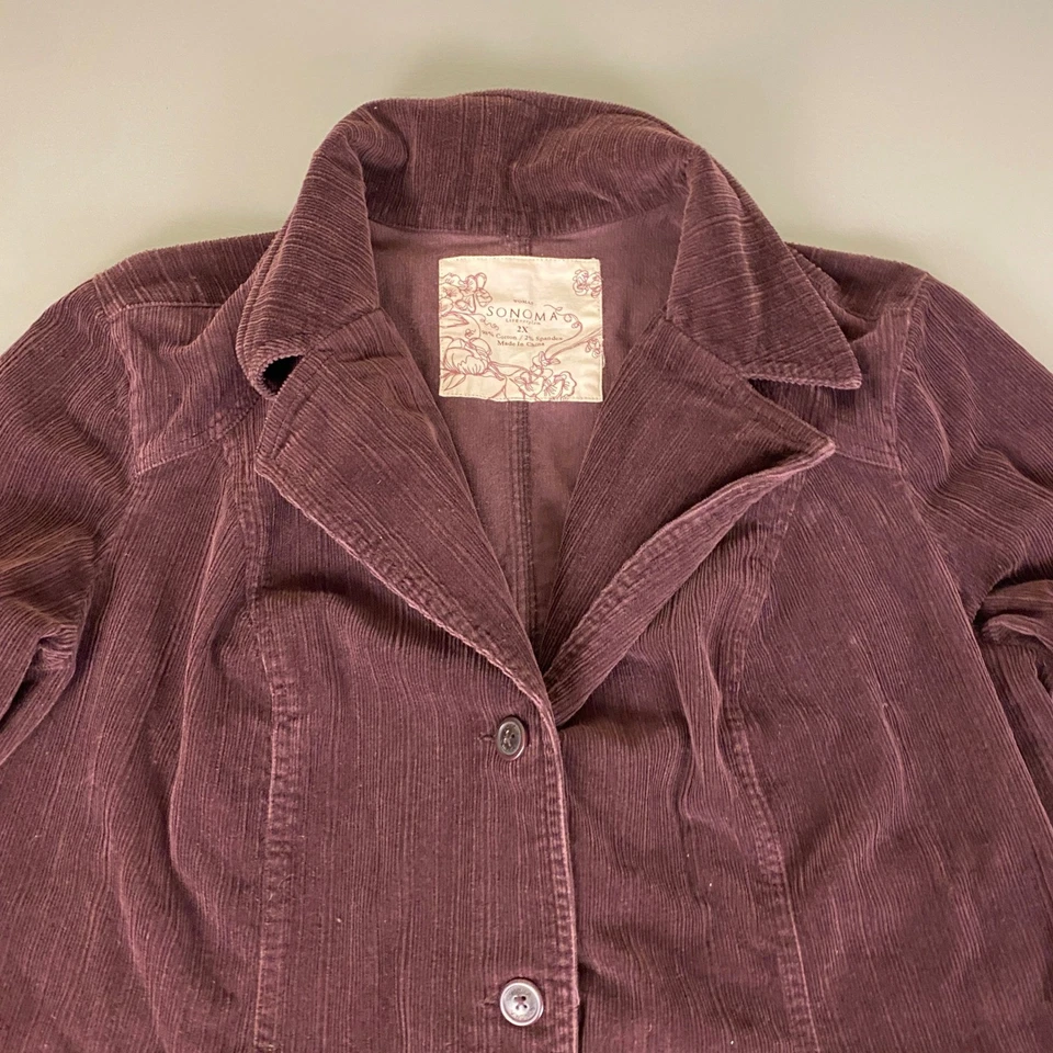 Blazer de pana Sonoma Life + Style para mujer Plus 2X bolsillos delanteros con botones morados Foto 2 de 4