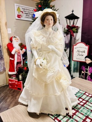 Ashton Drake Flora The 1900s Bride Porcelain Doll Classic Brides of the Century