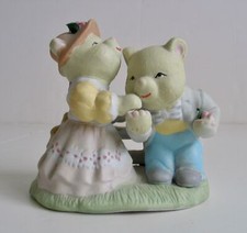 Vintage Teddy Bear Couple Ceramic Figurine Country Romance Valentine's Day