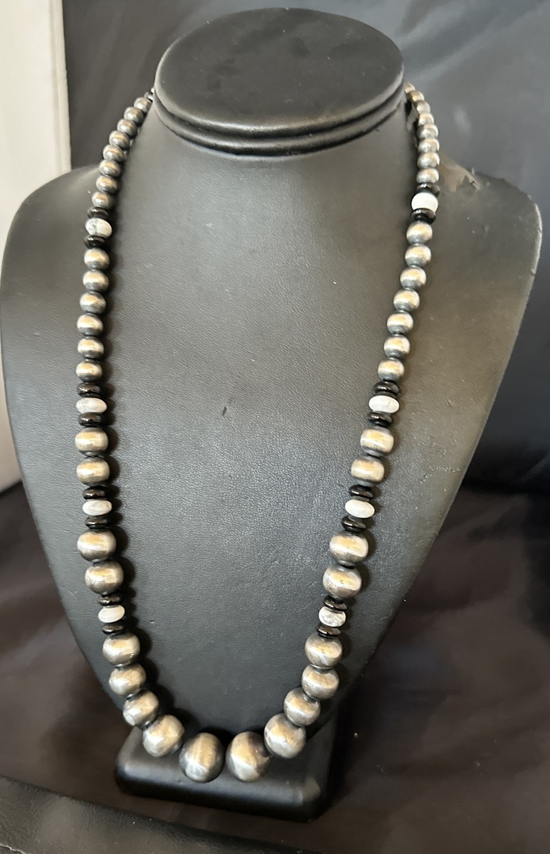 アクセサリー Navajo Pearl Silver Bead Necklace 60cm Navajo Pearls Graduated Sterling Silver Black Onyx White Bead
