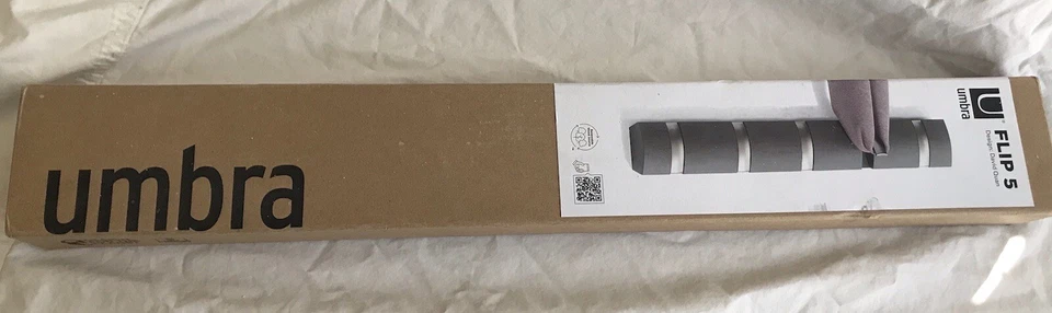 Nuevo organizador contemporáneo de 5 ganchos para abrigos o sombreros de madera gris y metal a la deriva Foto 4 de 4