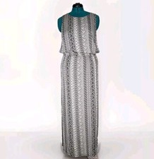 Torrid Sz 2 Abstract Paisley Whimsical Challis Maxi Sleeveless Side Slits Dress