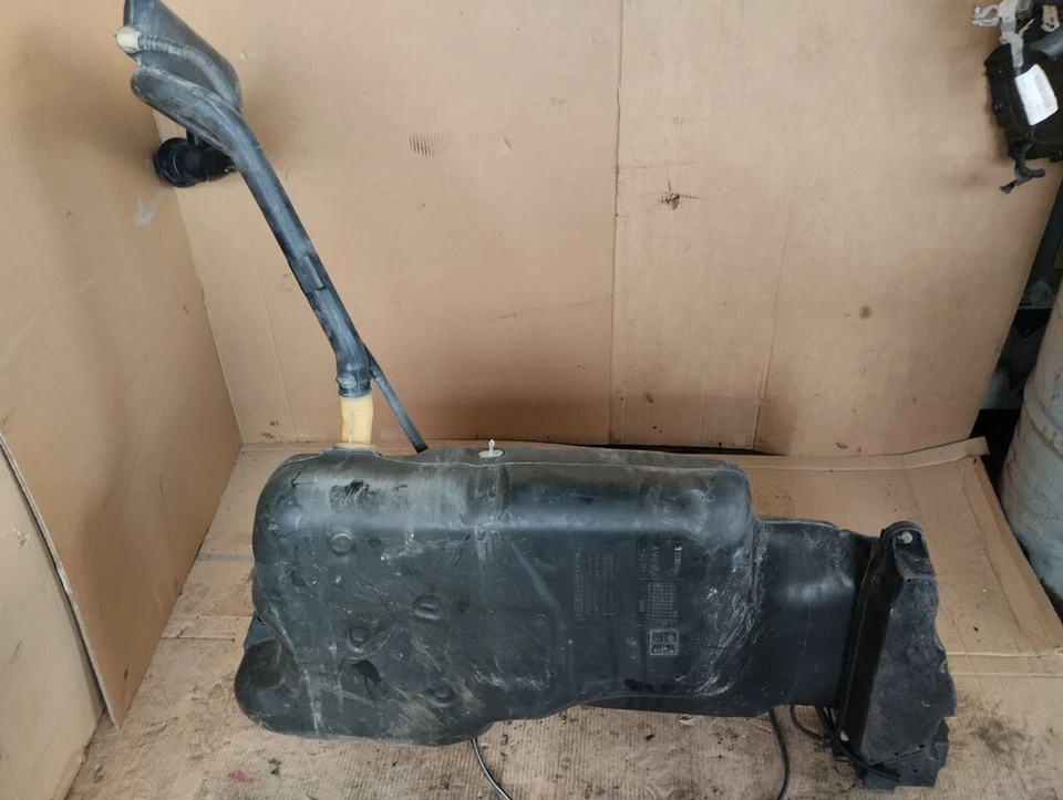 SERBATOIO CARBURANTE DIESEL Peugeot 2008 1 serie 2015 AA1778 - Imagem 4 de 4