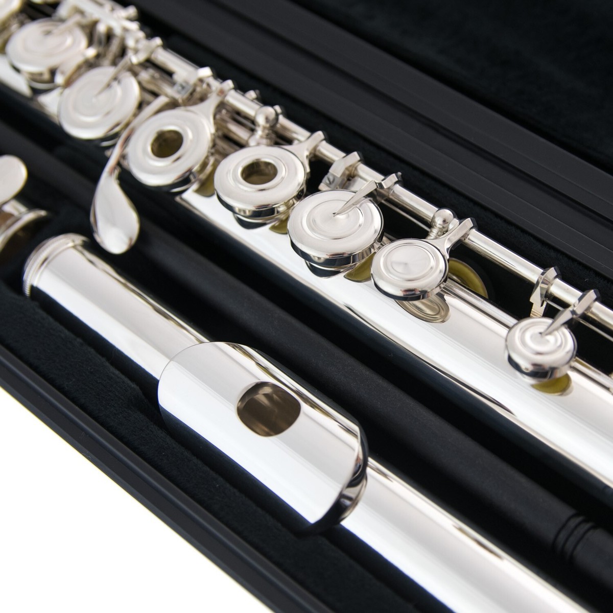 New YAMAHA FLUTE - YFL 272SL w/STERLING LIP - Open Holes - E Mech