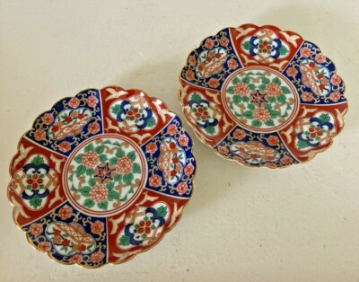 Arita Ware Imari Fan 2 Scalloped Plates 5.75'' Red Floral Japanese Porcelain MINT