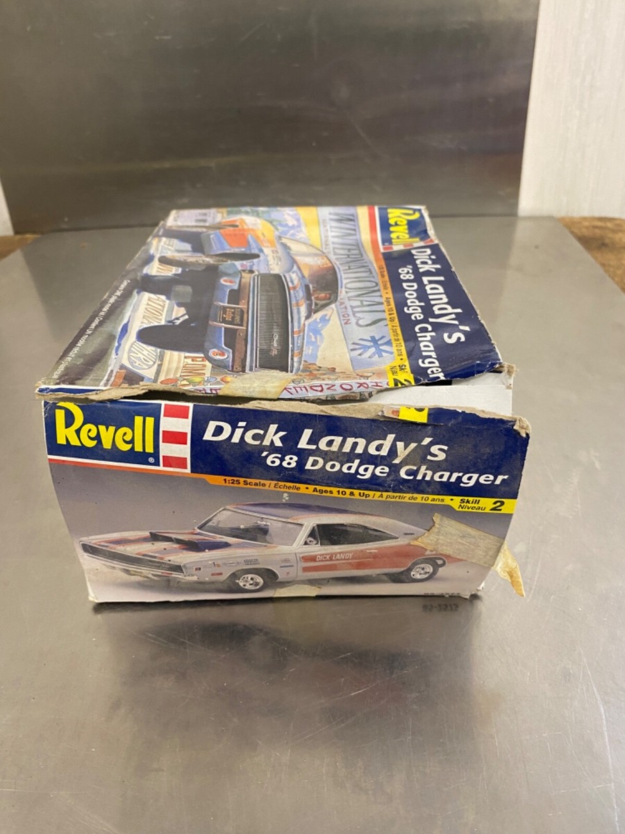Revell Dick Landy's 1968 Dodge Charger Vintage Model Kit #85