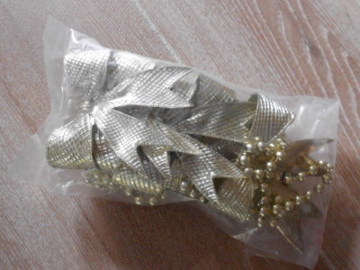 süße weihnachtliche Schleifengirlande, goldfarben, von Avon, wie neu