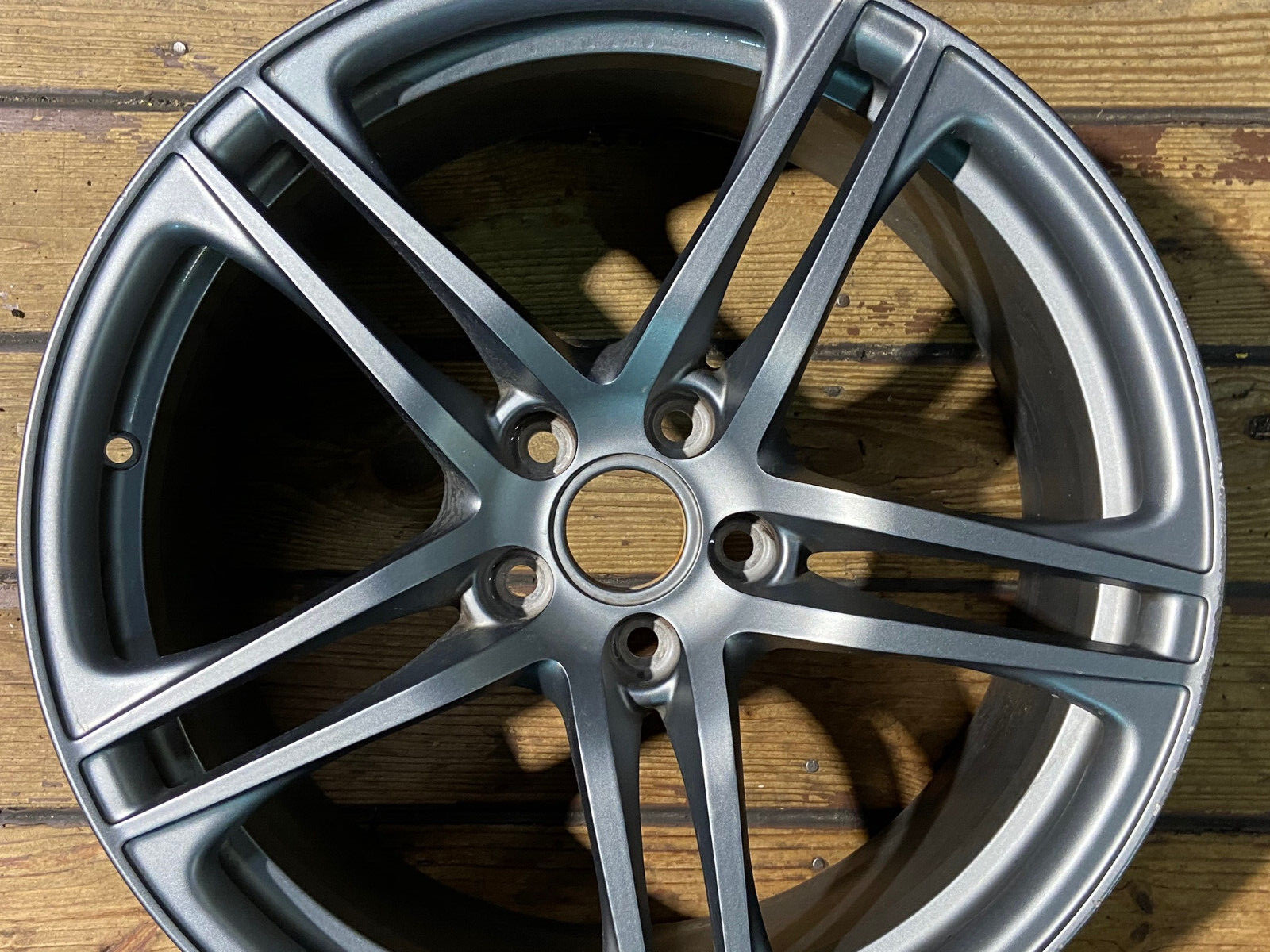 1 Used Audi R8 OEM Audi Front Wheel Rim 19X8.5" 2010-2012  #58829