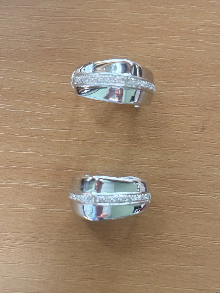 Pendientes oro blanco 14K, diamantes 0,26 quilates, peso total 10,75 gr clip Omega Foto 4 de 4