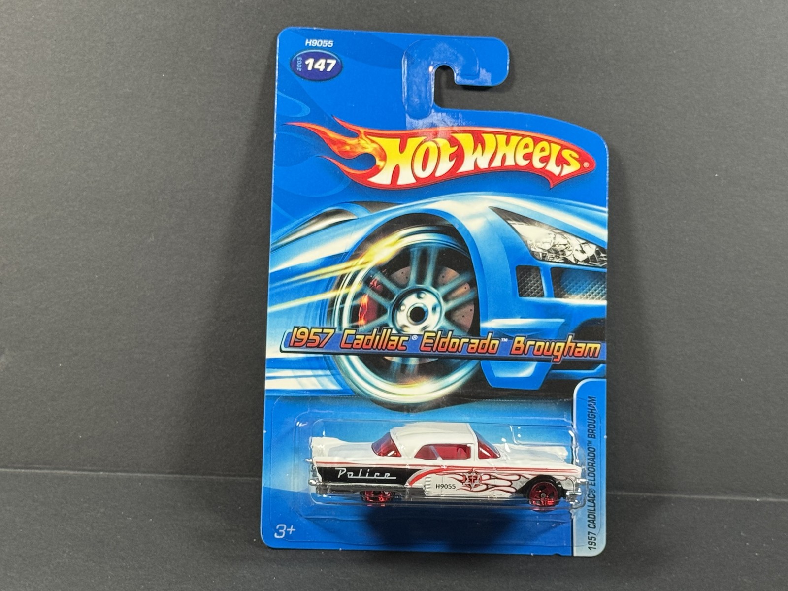 2005 HOT WHEELS  1957 Cadillac Eldorado Brougham White Main Line #147