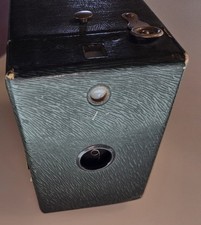 Vintage Eastman Kodak Rainbow Hawk-Eye No. 2 Model C Camera Box