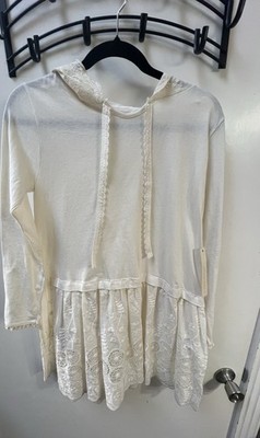 NWT EverLeigh lace Trimmed Tunic size S Pearl