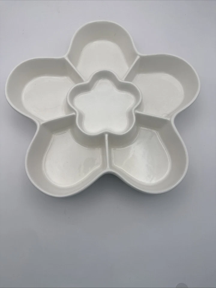 Бамбуковый сервировочный лоток с держателем для зубочистки 8,5 дюйма  - Изображение 2 из 3