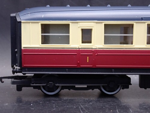 Rastrillo de tres vagones de pasajeros Hornby calibre OO BR ex LNER (L976) - Imagen 9 de 24