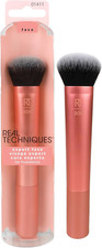 Real Techniques Expert Face Makeup Brush, for Liquid and Cream Foundation, Blush