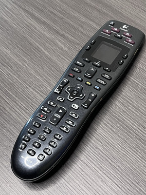 Logitech Harmony 700 Remote with Color Screen Black TESTED