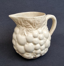 Pichet Barbotine Sarreguemines - Décor Raisin Relief - Cruche Vintage