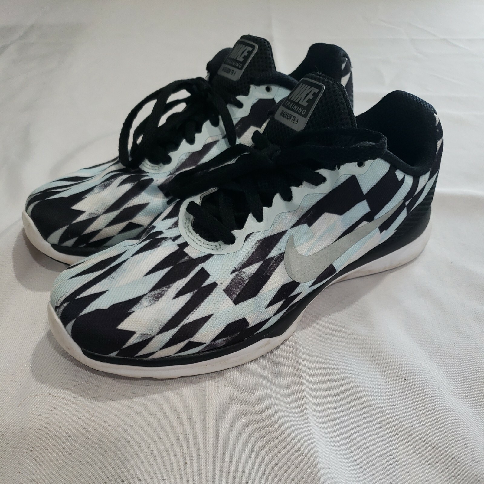 nike in season trainer