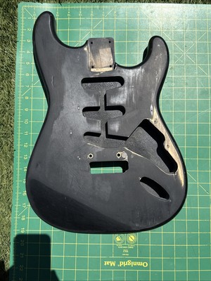 Guitar Body Project Strat 4.2lbs Black SSS TREMELO #10