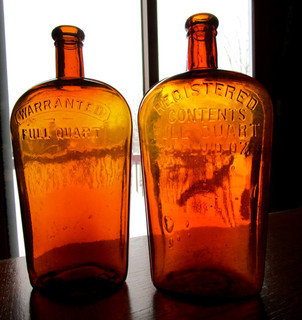 1890's WARRANTED Amber Glass STRAP SIDE Quart WHISKEY Liquor SALOON flask bottle