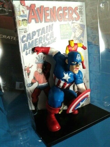 NEW - LOOT CRATE Exclusive - April 2019 The Avengers "Capt. America " 3D Standee - Picture 2 of 5