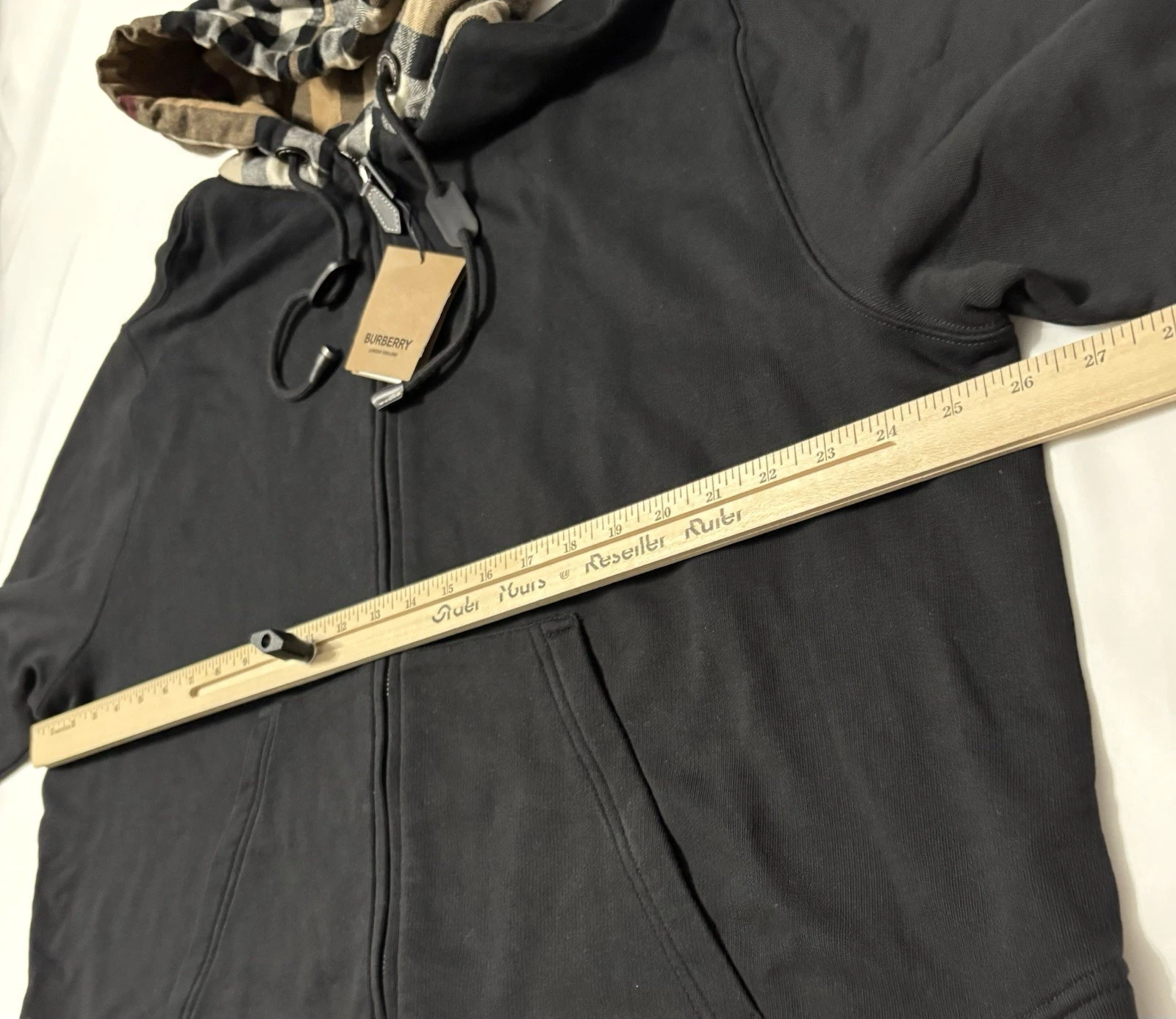 Felpa con cappuccio BURBERRY nera media M nuova con etichette