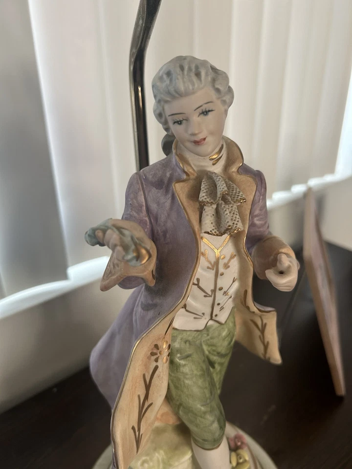 Vintage Rococo Porcelain Figurine - Elegant Aristocrat Style Lamp Kitschy - Image 3 of 4