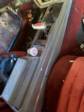 G body cutlass center console