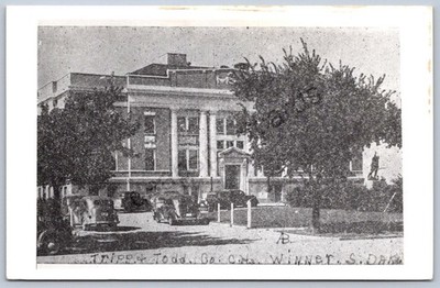 K43/ South Dakota Postcard RPPC c50s Winner County Court House 100