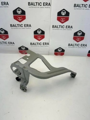 BMW 5 Touring F11 Kotflügelhalter vorne rechts 3.00 Diesel 2011 31527573