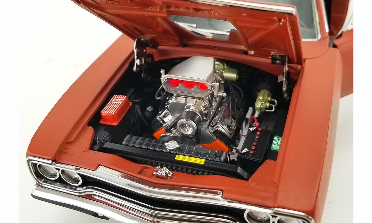 No22ミニカー1/18箱ありPlymouth GATOR GRAIN GTX 1970 PLYMOUTH GTX 426 HEMI SOUTHERN SPEED & MARINE DRAG CAR 1:18
